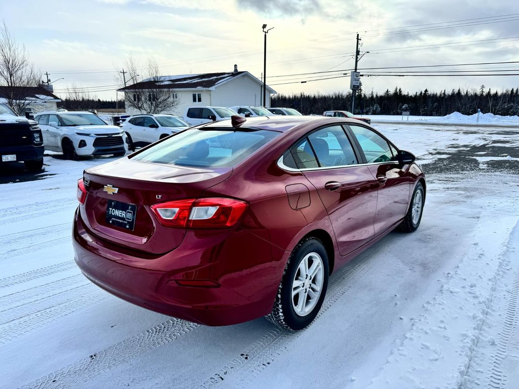 2017 Chevrolet Cruze LT in Tracadie-Sheila, New Brunswick - 3 - w1024h768px