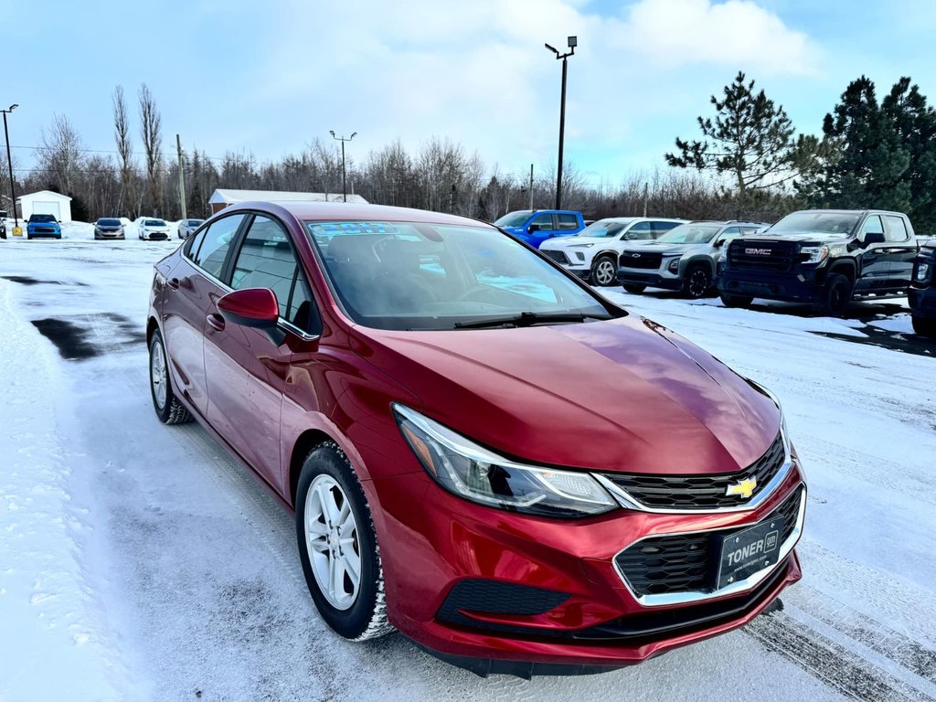 2017 Chevrolet Cruze LT in Tracadie-Sheila, New Brunswick - 5 - w1024h768px