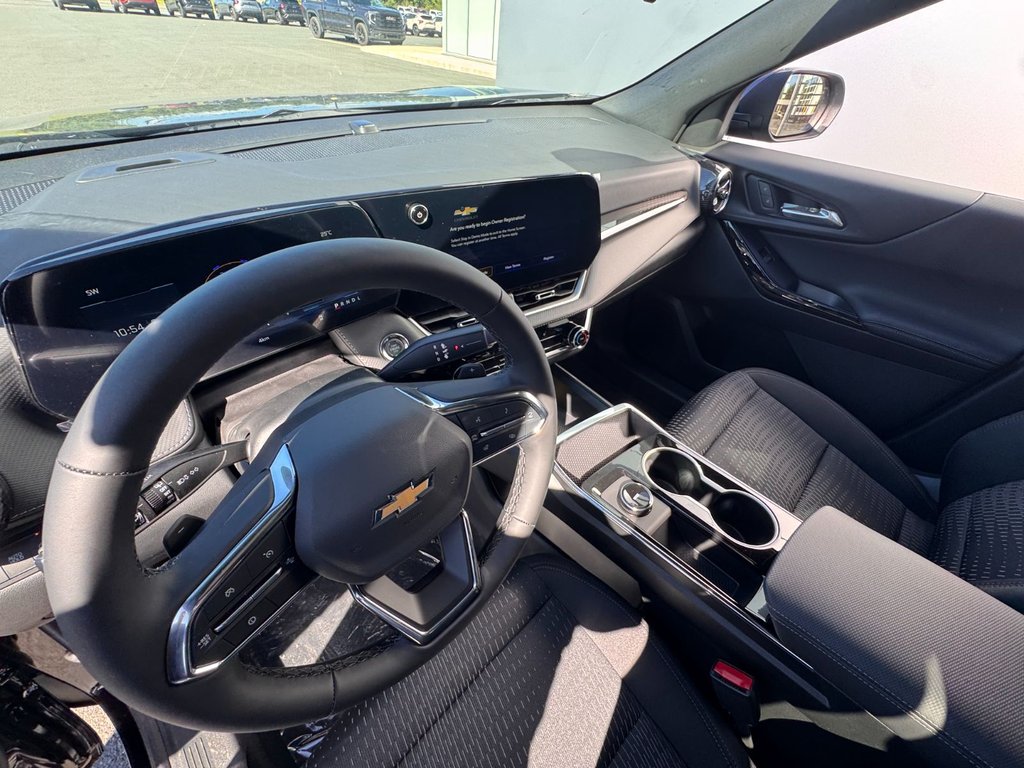 Chevrolet Equinox LT 2027 à Tracadie-Sheila, Nouveau-Brunswick - 4 - w1024h768px