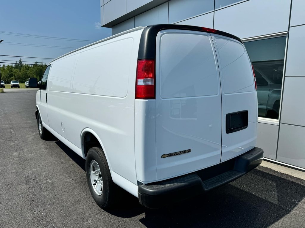 Express Cargo Van BASE 2024 à Tracadie-Sheila, Nouveau-Brunswick - 3 - w1024h768px