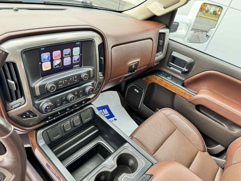 2017 Chevrolet Silverado 1500 High Country in Tracadie-Sheila, New Brunswick - 10 - w1024h768px