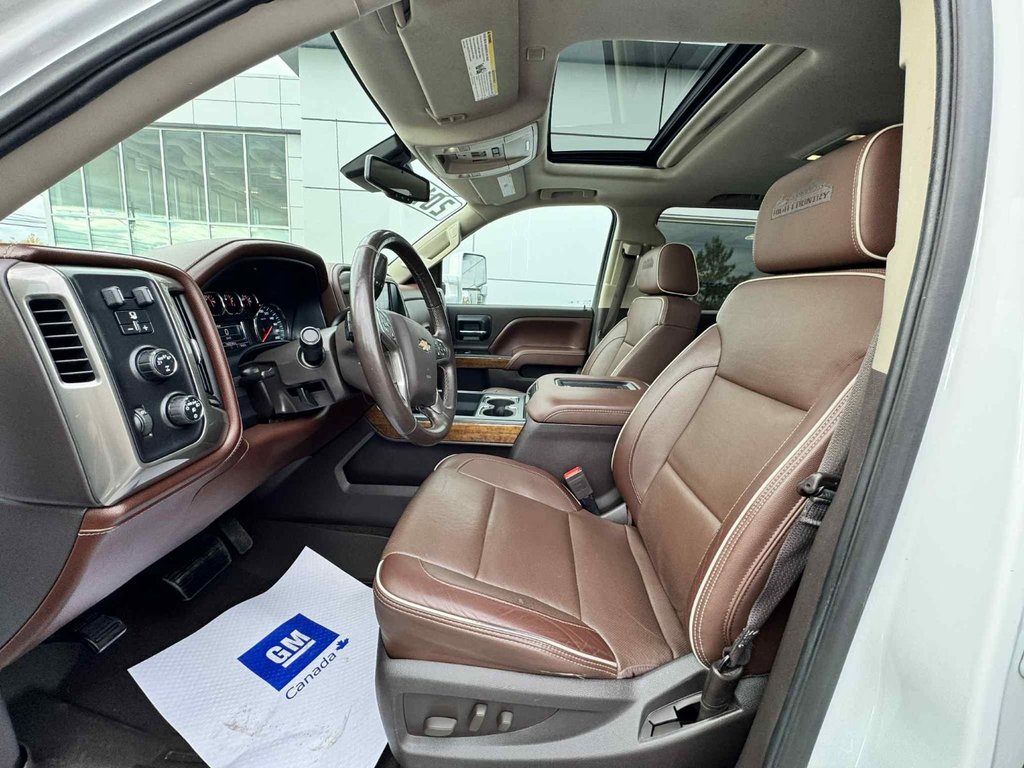2017 Chevrolet Silverado 1500 High Country in Tracadie-Sheila, New Brunswick - 9 - w1024h768px
