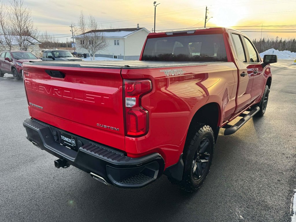 Chevrolet Silverado 1500 Custom Trail Boss 2019 à Tracadie-Sheila, Nouveau-Brunswick - 4 - w1024h768px