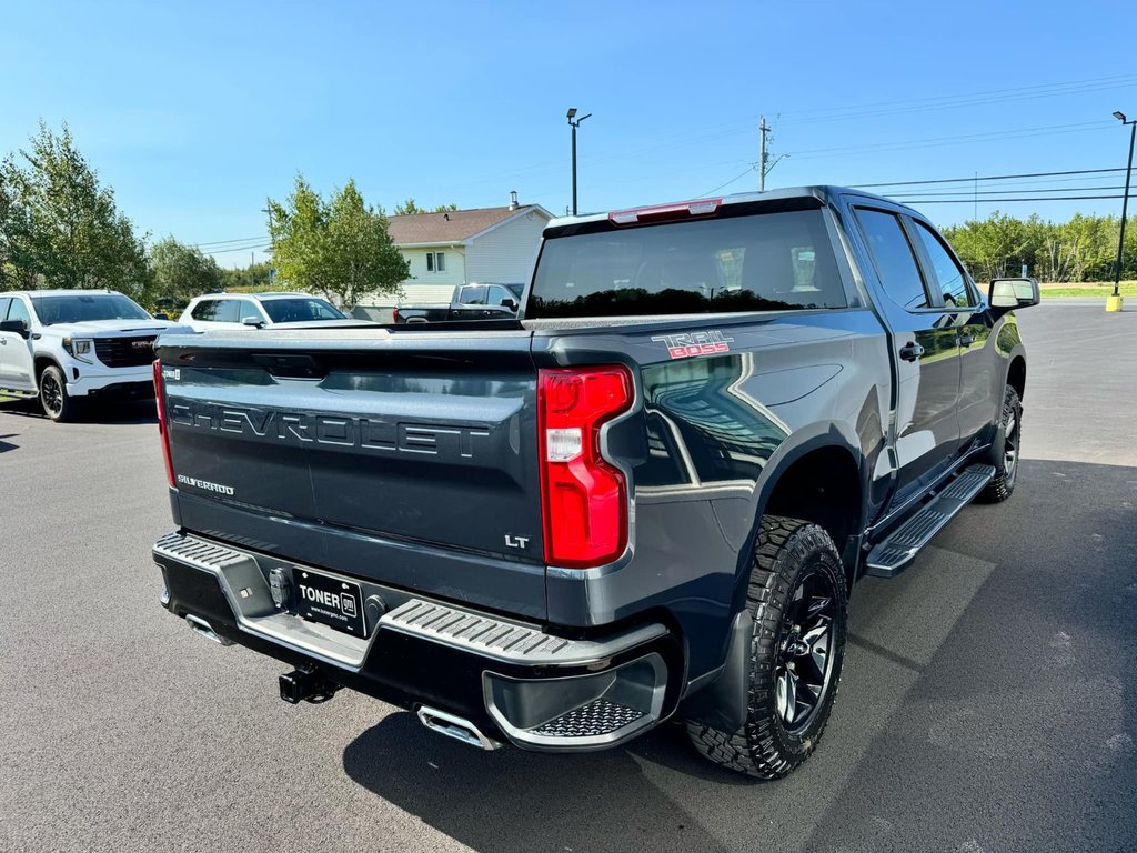 Silverado 1500 LT Trail Boss 2021 à Tracadie-Sheila, Nouveau-Brunswick - 4 - w1024h768px