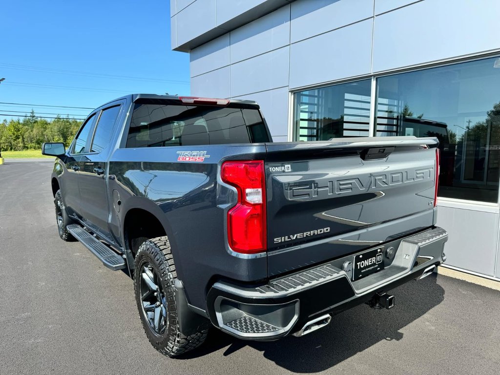 Silverado 1500 LT Trail Boss 2021 à Tracadie-Sheila, Nouveau-Brunswick - 3 - w1024h768px