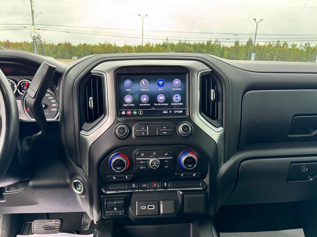 2021  Silverado 1500 LT Trail Boss in Tracadie-Sheila, New Brunswick - 10 - w1024h768px