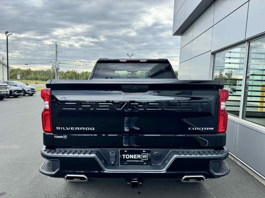 Chevrolet Silverado 1500 Custom Trail Boss 2021 à Tracadie-Sheila, Nouveau-Brunswick - 5 - w1024h768px