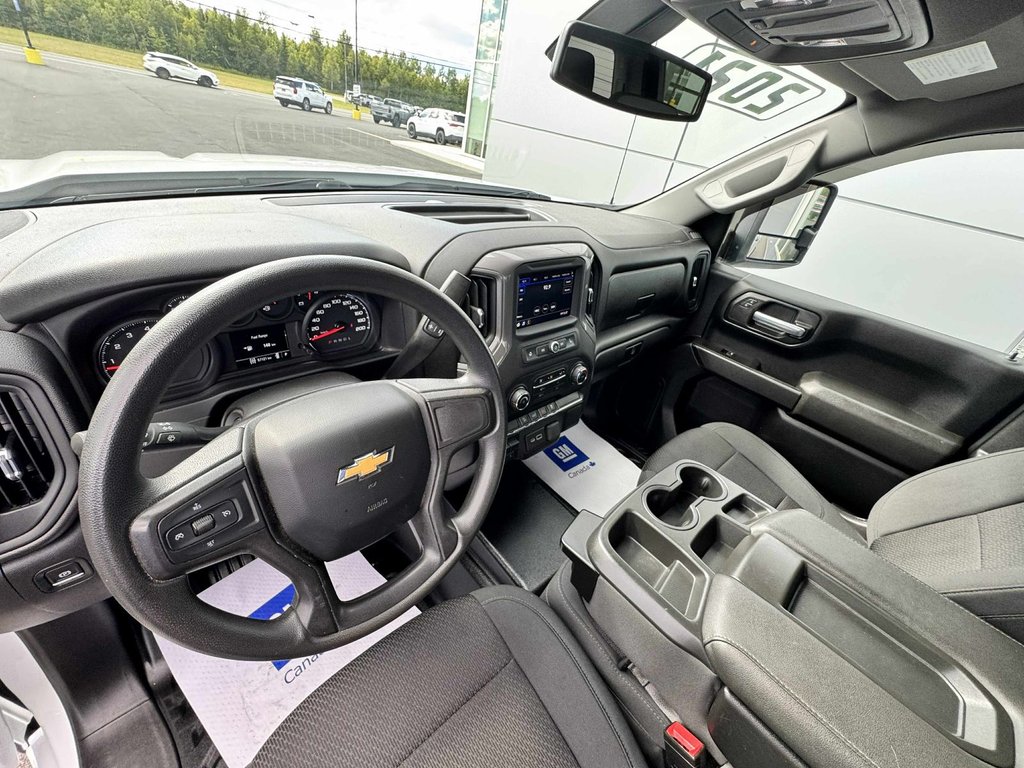 2021 Chevrolet Silverado 1500 Work Truck in Tracadie-Sheila, New Brunswick - 8 - w1024h768px