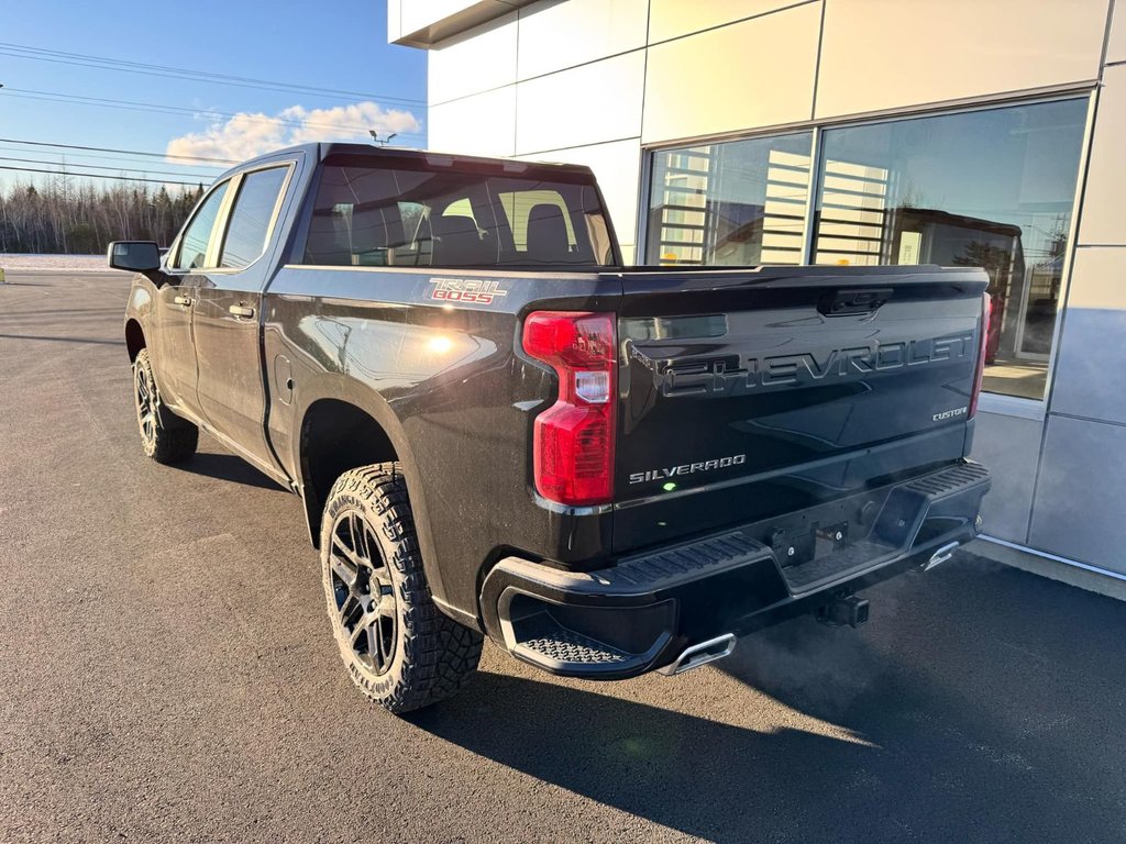 2025  Silverado 1500 Custom Trail Boss in Tracadie-Sheila, New Brunswick - 3 - w1024h768px