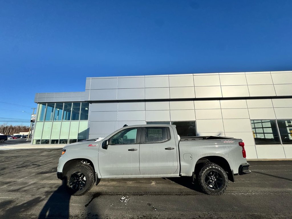 2025 Chevrolet Silverado 1500 LT in Tracadie-Sheila, New Brunswick - 2 - w1024h768px