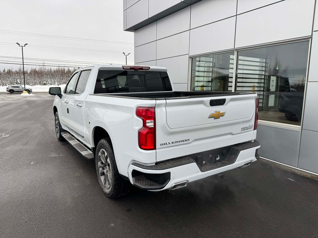 2026 Chevrolet Silverado 1500 High Country in Tracadie-Sheila, New Brunswick - 2 - w1024h768px