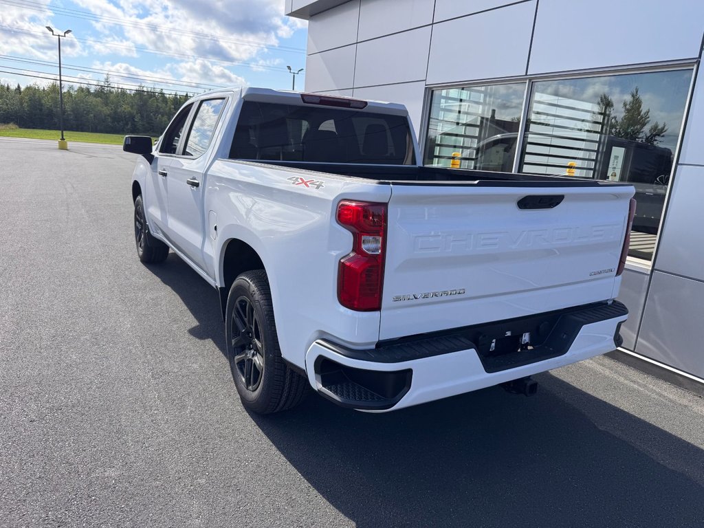 Chevrolet Silverado 1500 Custom 2026 à Tracadie-Sheila, Nouveau-Brunswick - 3 - w1024h768px