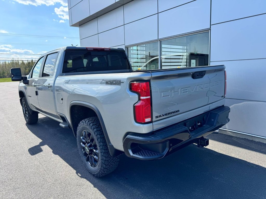 Chevrolet SILVERADO 2500 HD LT 2025 à Tracadie-Sheila, Nouveau-Brunswick - 3 - w1024h768px