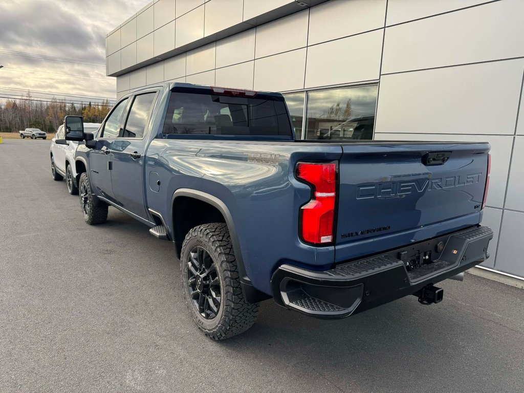 Chevrolet Silverado 2500 HD LTZ 2026 à Tracadie-Sheila, Nouveau-Brunswick - 3 - w1024h768px