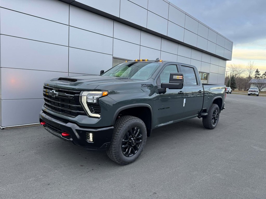 Chevrolet Silverado 2500 HD LTZ 2026 à Tracadie-Sheila, Nouveau-Brunswick - 1 - w1024h768px