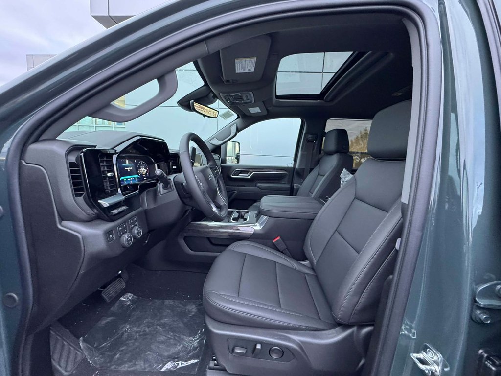 Chevrolet Silverado 2500 HD LTZ 2026 à Tracadie-Sheila, Nouveau-Brunswick - 4 - w1024h768px