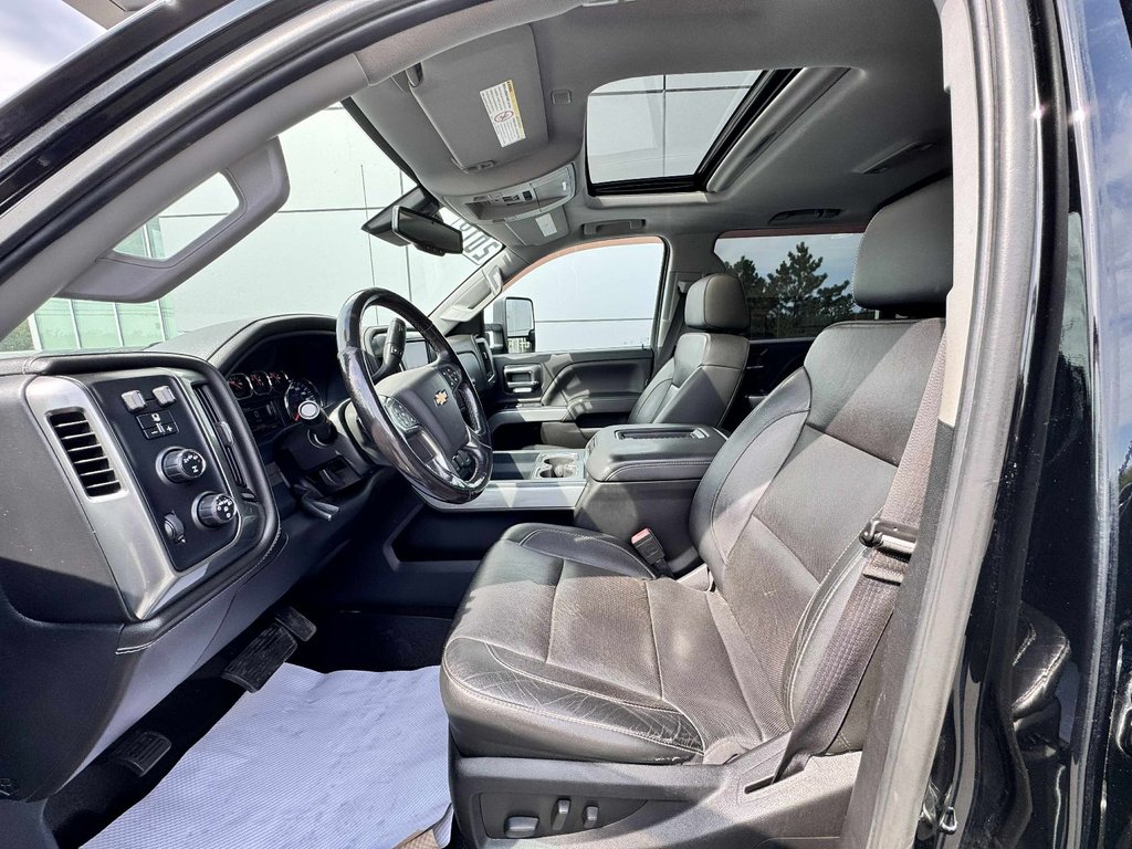 Chevrolet Silverado 2500HD LTZ 2018 à Tracadie-Sheila, Nouveau-Brunswick - 9 - w1024h768px