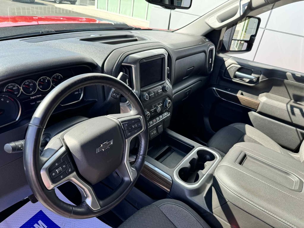 2021 Chevrolet Silverado 2500HD LT in Tracadie-Sheila, New Brunswick - 9 - w1024h768px