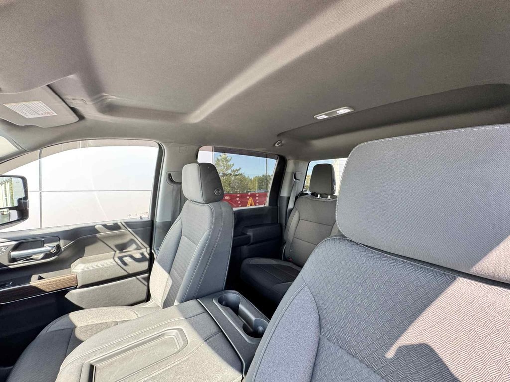 2021 Chevrolet Silverado 2500HD LT in Tracadie-Sheila, New Brunswick - 10 - w1024h768px