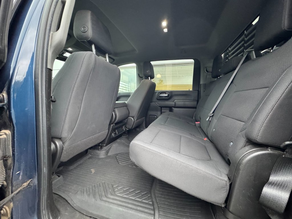2021 Chevrolet Silverado 2500HD Custom in Tracadie-Sheila, New Brunswick - 9 - w1024h768px