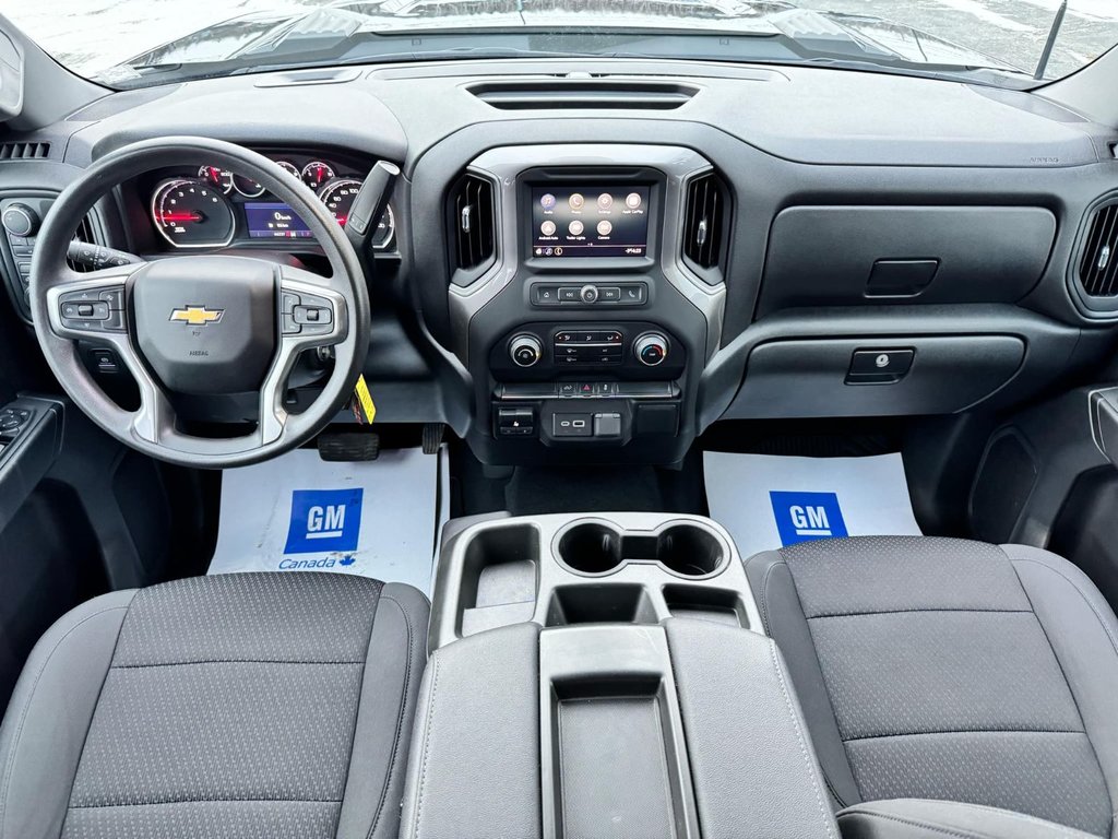 Chevrolet Silverado 2500HD Custom 2022 à Tracadie-Sheila, Nouveau-Brunswick - 7 - w1024h768px