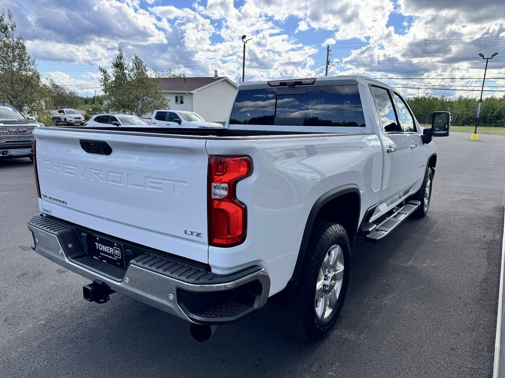 2022 Chevrolet Silverado 2500HD LTZ in Tracadie-Sheila, New Brunswick - 2 - w1024h768px