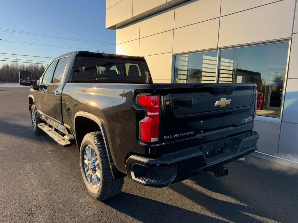 2025  SILVERADO 2500 HD HIGH COUNTRY in Tracadie-Sheila, New Brunswick - 3 - w1024h768px