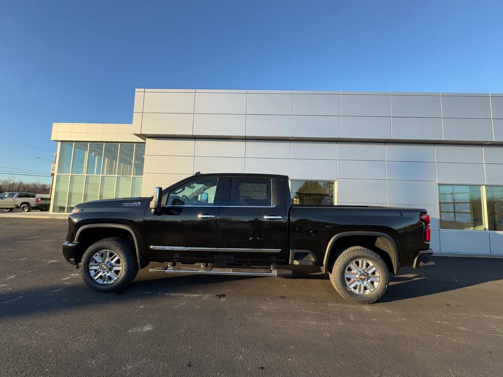 2025  SILVERADO 2500 HD HIGH COUNTRY in Tracadie-Sheila, New Brunswick - 2 - w1024h768px