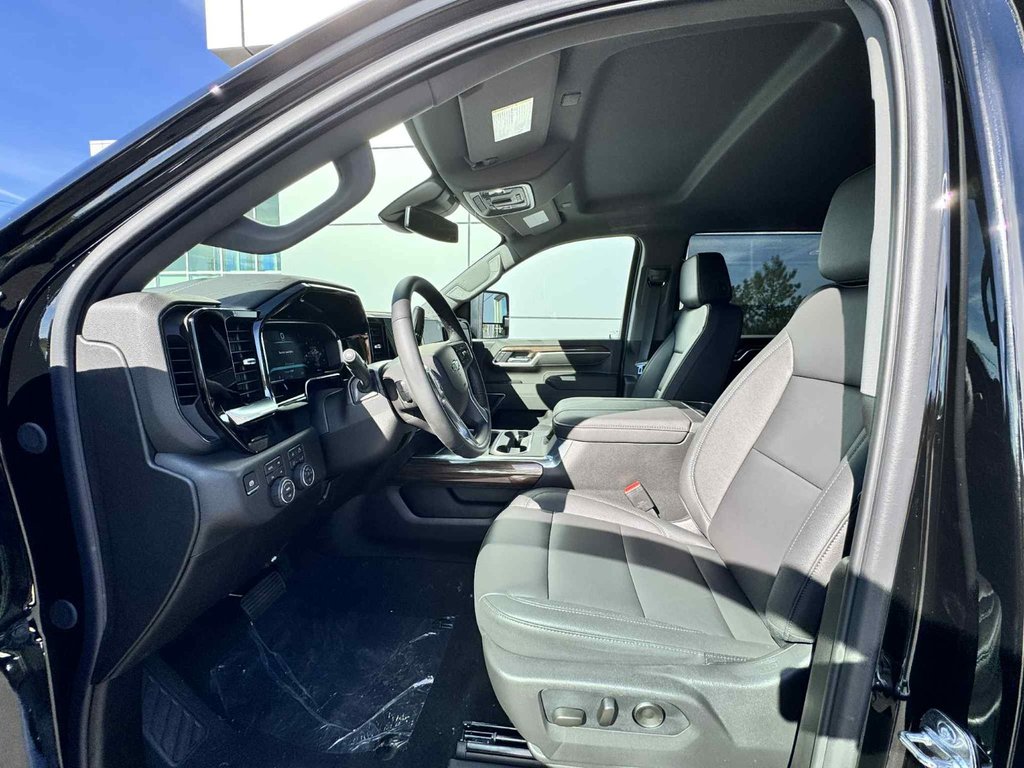 2026 Chevrolet SILVERADO 2500HD LT in Tracadie-Sheila, New Brunswick - 4 - w1024h768px