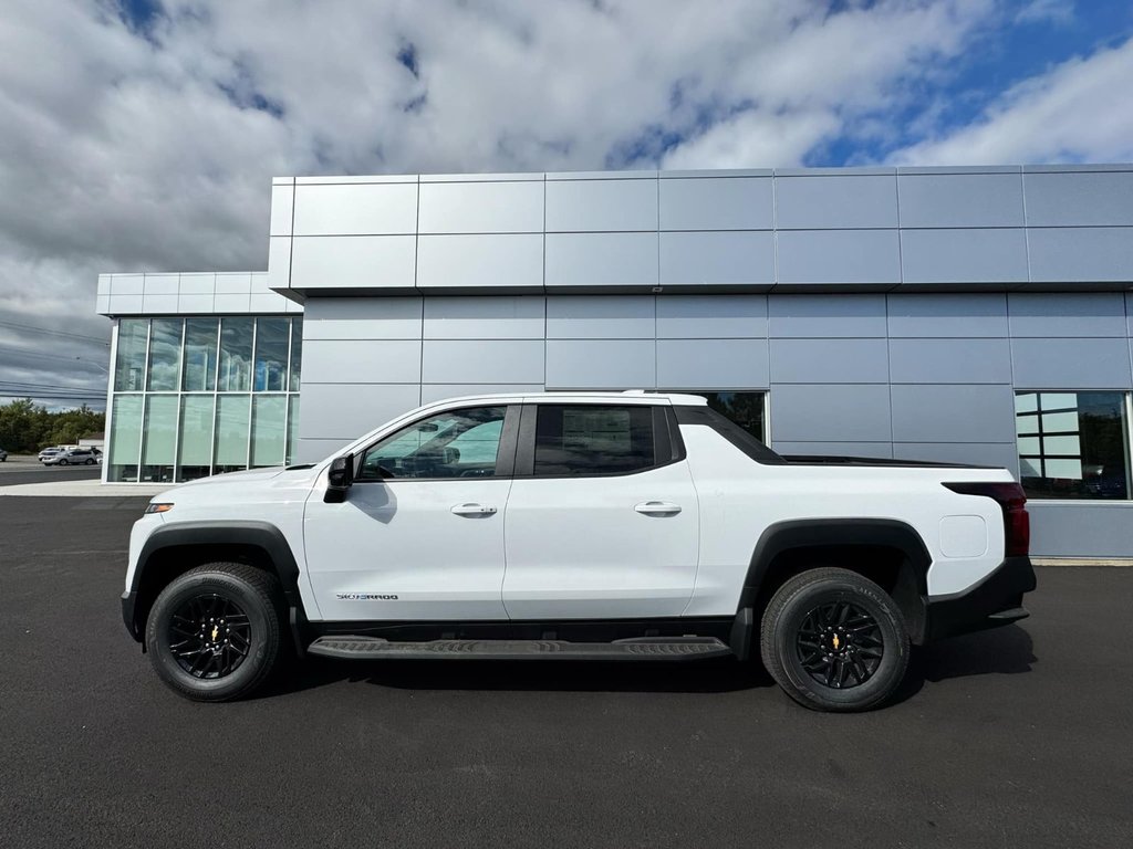 2024  Silverado EV WORK TRUCK in Tracadie-Sheila, New Brunswick - 2 - w1024h768px