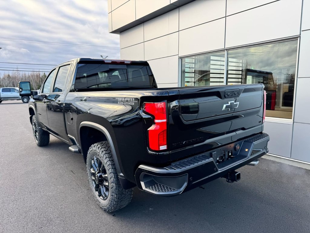 Silverado 2500 4WD LT CREW 2025 à Tracadie-Sheila, Nouveau-Brunswick - 2 - w1024h768px