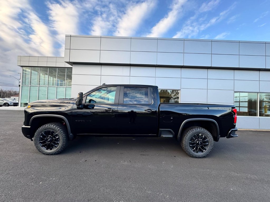 Silverado 2500 4WD LT CREW 2025 à Tracadie-Sheila, Nouveau-Brunswick - 3 - w1024h768px