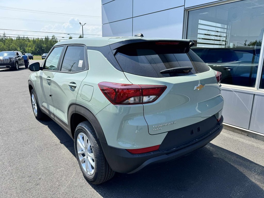 2026 Chevrolet Trailblazer AWD LS in Tracadie-Sheila, New Brunswick - 2 - w1024h768px