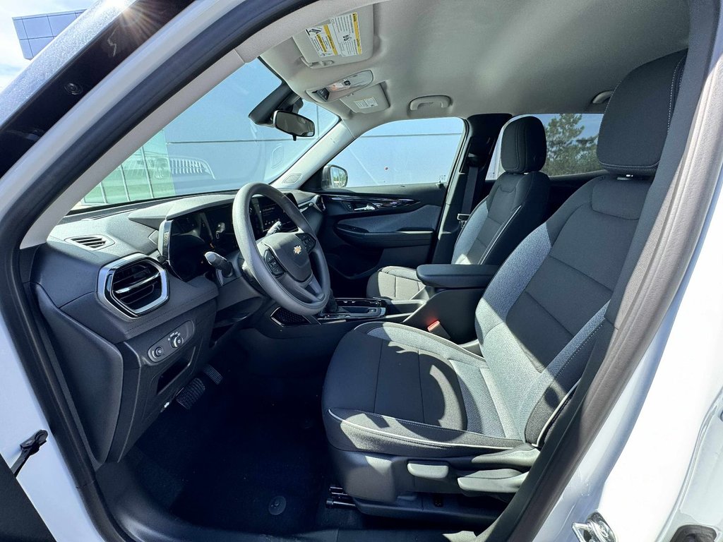 2026 Chevrolet Trailblazer AWD LS in Tracadie-Sheila, New Brunswick - 4 - w1024h768px