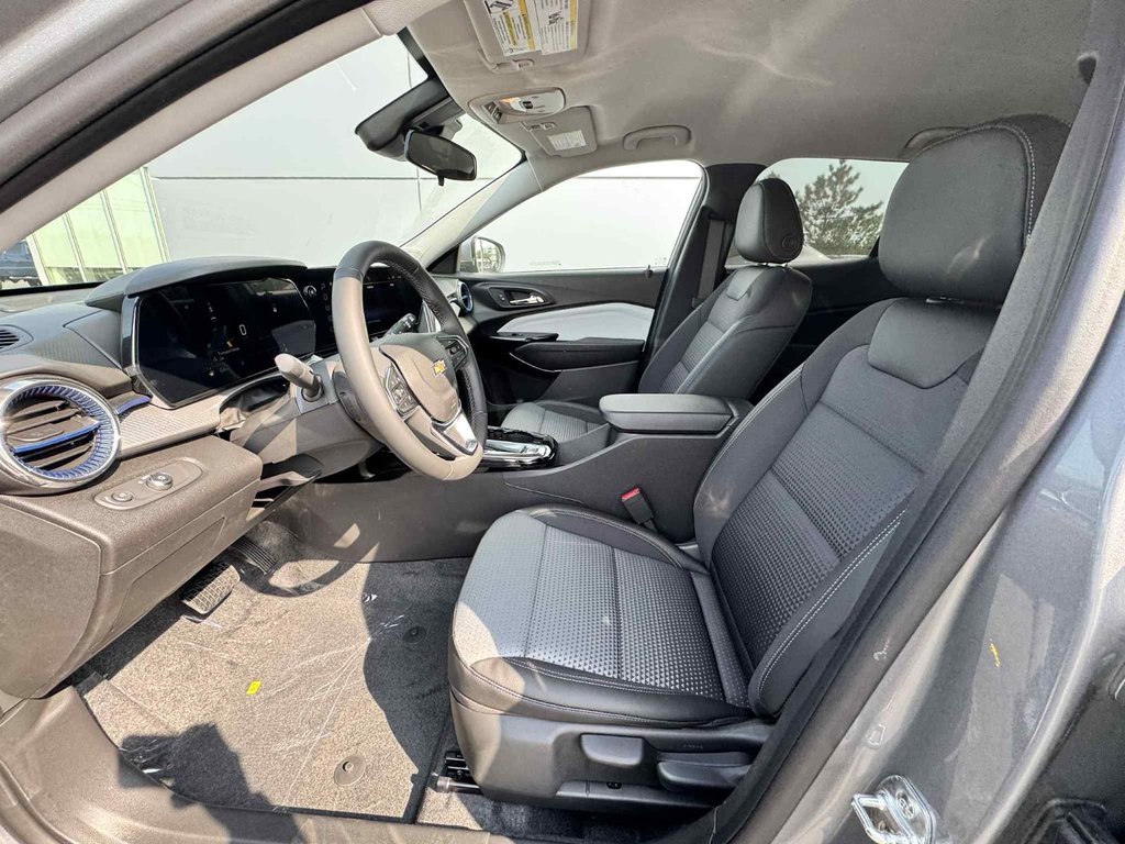 2025 Chevrolet Trax FWD LT in Tracadie-Sheila, New Brunswick - 5 - w1024h768px