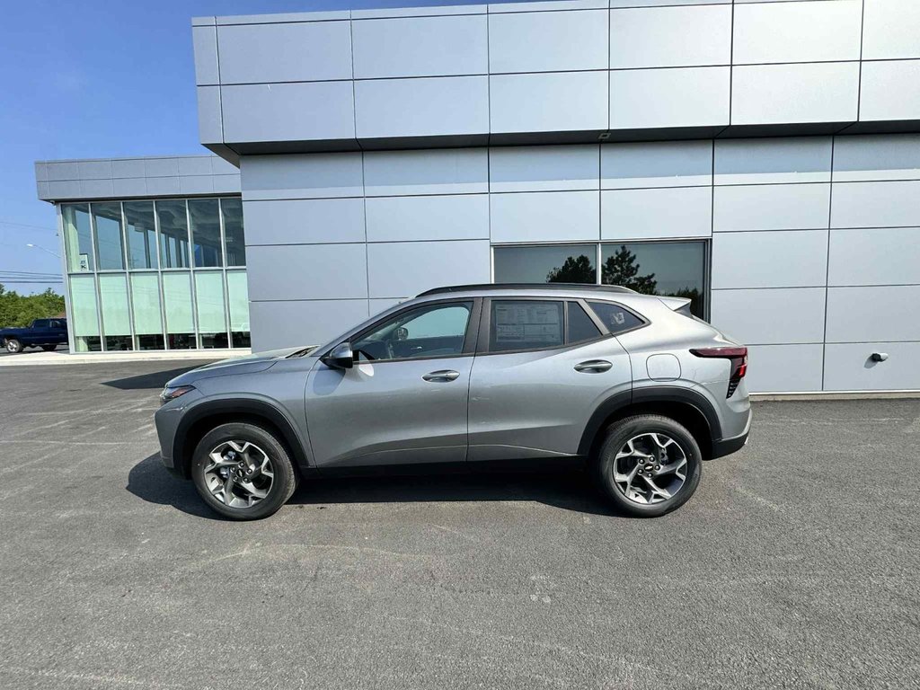 2025 Chevrolet Trax FWD LT in Tracadie-Sheila, New Brunswick - 3 - w1024h768px