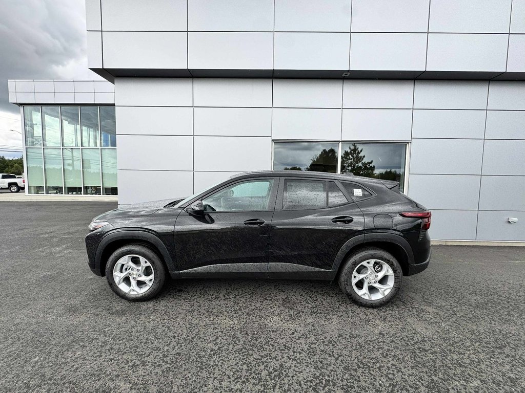 2025 Chevrolet Trax FWD LS in Tracadie-Sheila, New Brunswick - 2 - w1024h768px