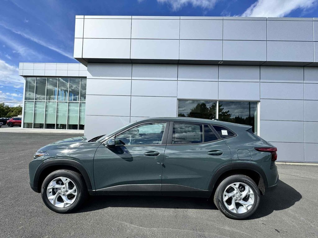 2025 Chevrolet Trax LS in Tracadie-Sheila, New Brunswick - 2 - w1024h768px