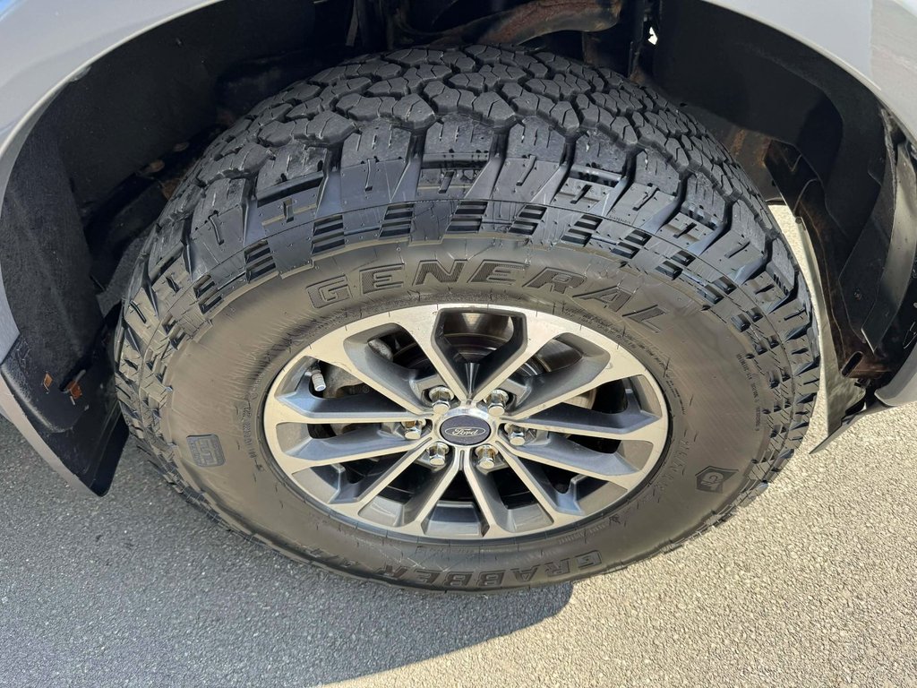 Ford F-150 XLT 2020 à Tracadie-Sheila, Nouveau-Brunswick - 7 - w1024h768px