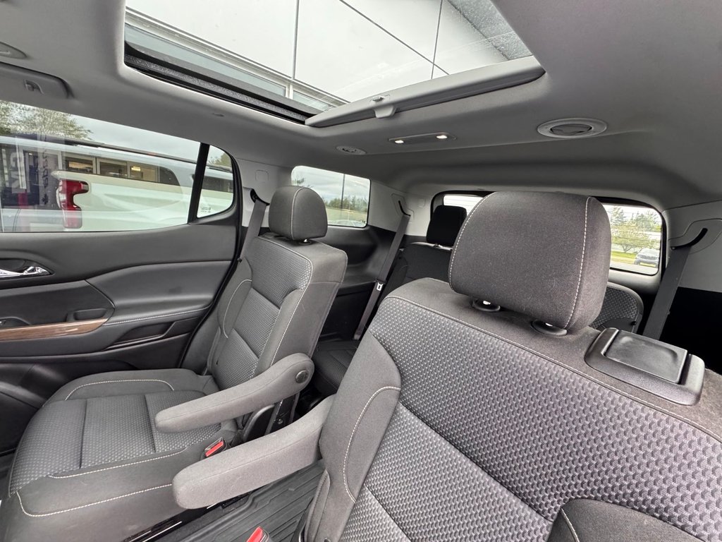 GMC Acadia SLE 2023 à Tracadie-Sheila, Nouveau-Brunswick - 10 - w1024h768px