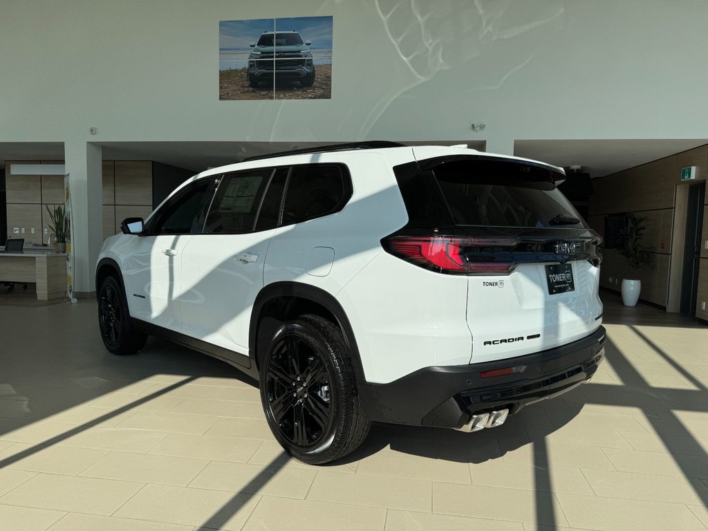 2026 GMC Acadia ELEVATION in Tracadie-Sheila, New Brunswick - 3 - w1024h768px