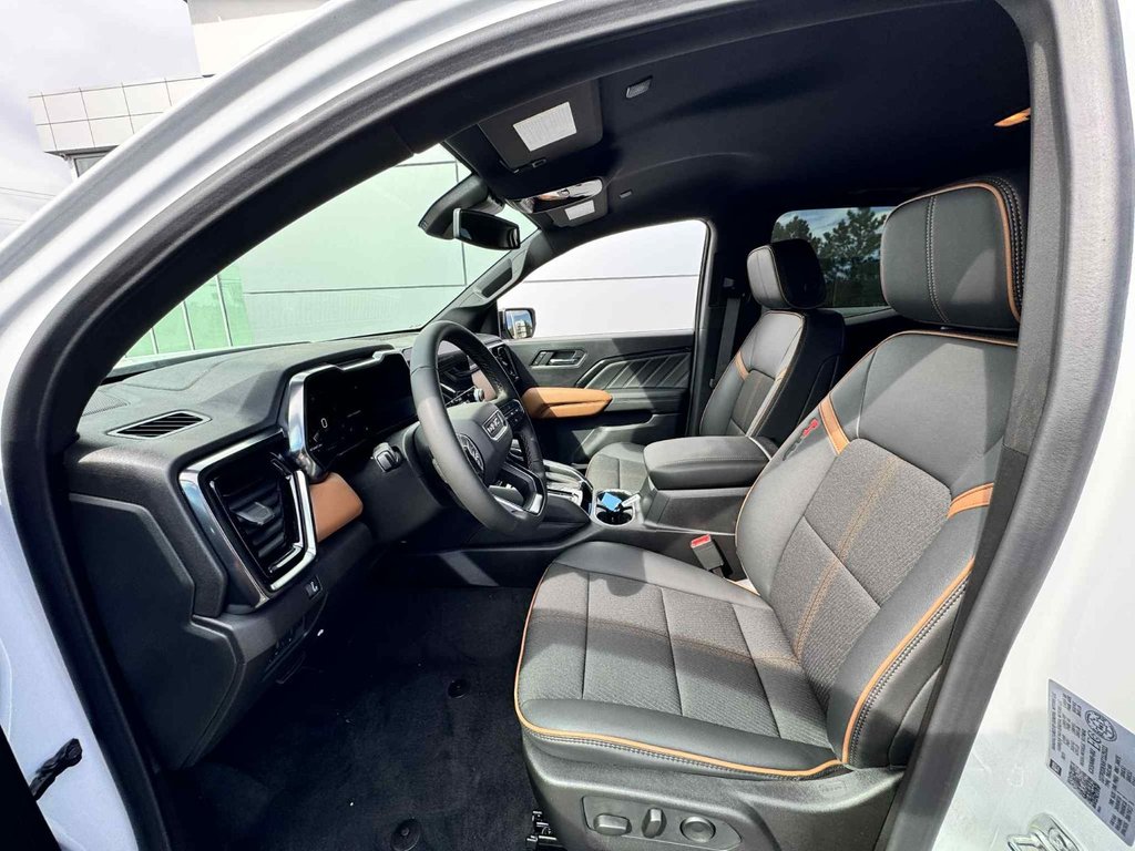 2026 GMC CANYON AT4 CREW CAB 4WD in Tracadie-Sheila, New Brunswick - 3 - w1024h768px