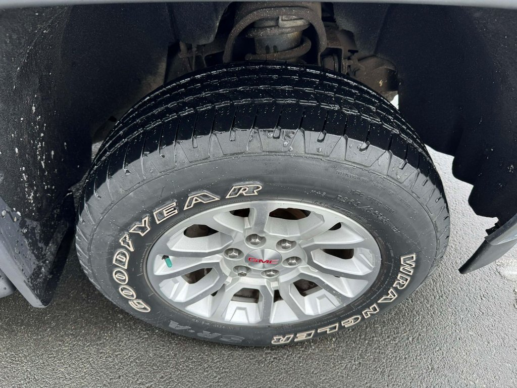 2016 GMC Sierra 1500 SLE in Tracadie-Sheila, New Brunswick - 6 - w1024h768px