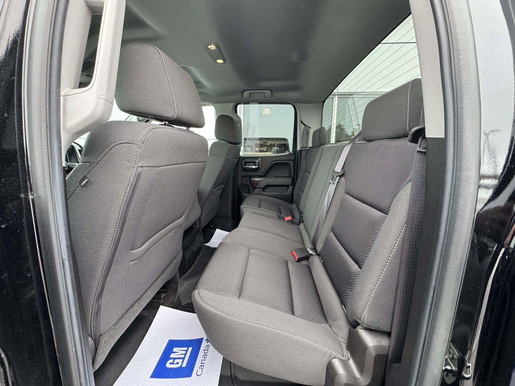 2016 GMC Sierra 1500 SLE in Tracadie-Sheila, New Brunswick - 15 - w1024h768px