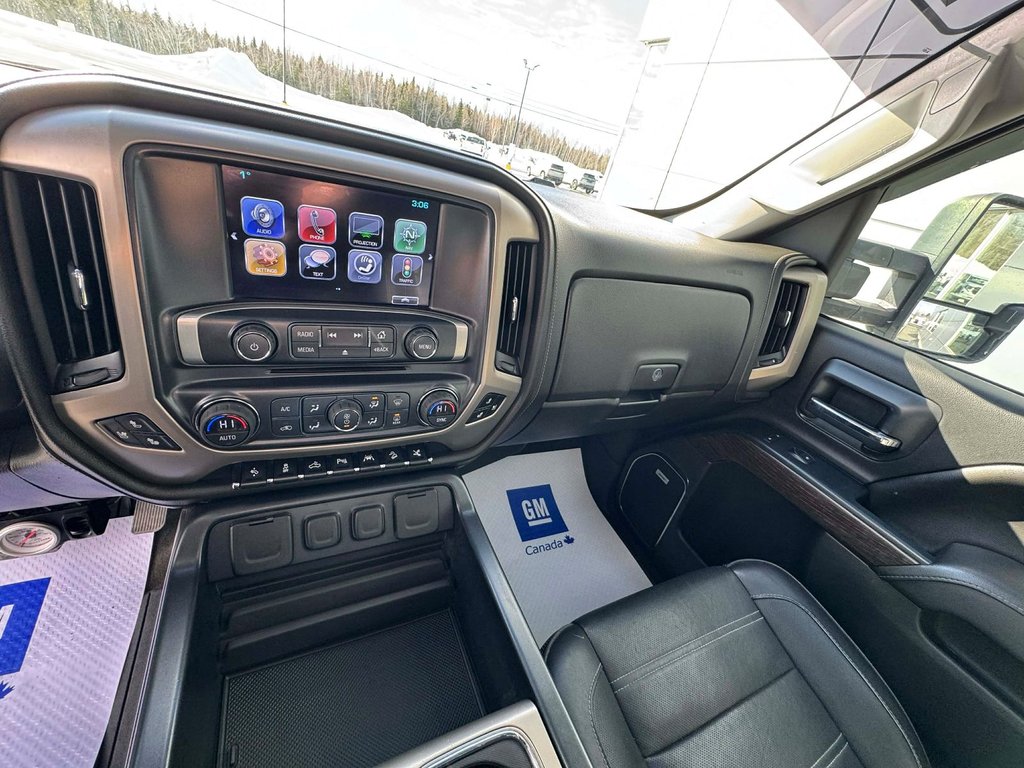 2017 GMC Sierra 1500 Denali in Tracadie-Sheila, New Brunswick - 8 - w1024h768px