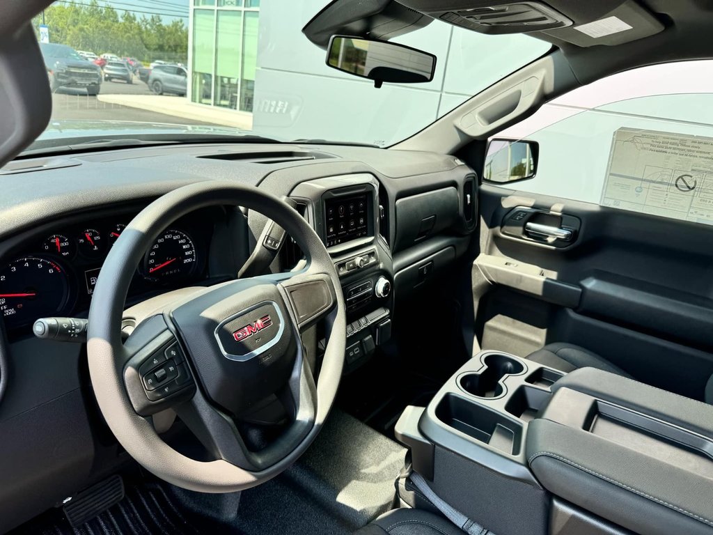 2024  Sierra 1500 PRO in Tracadie-Sheila, New Brunswick - 5 - w1024h768px