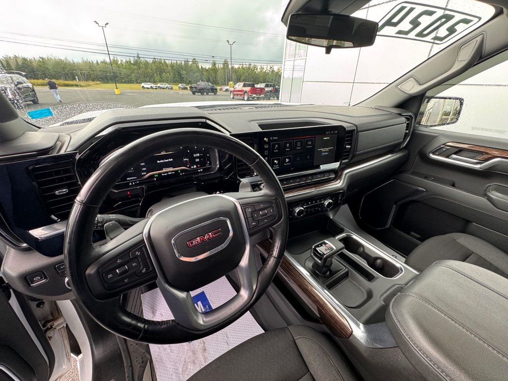 2024 GMC Sierra 1500 Elevation in Tracadie-Sheila, New Brunswick - 11 - w1024h768px