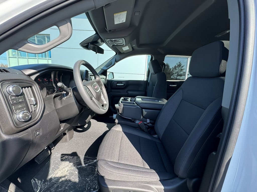 2026 GMC Sierra 1500 PRO in Tracadie-Sheila, New Brunswick - 4 - w1024h768px