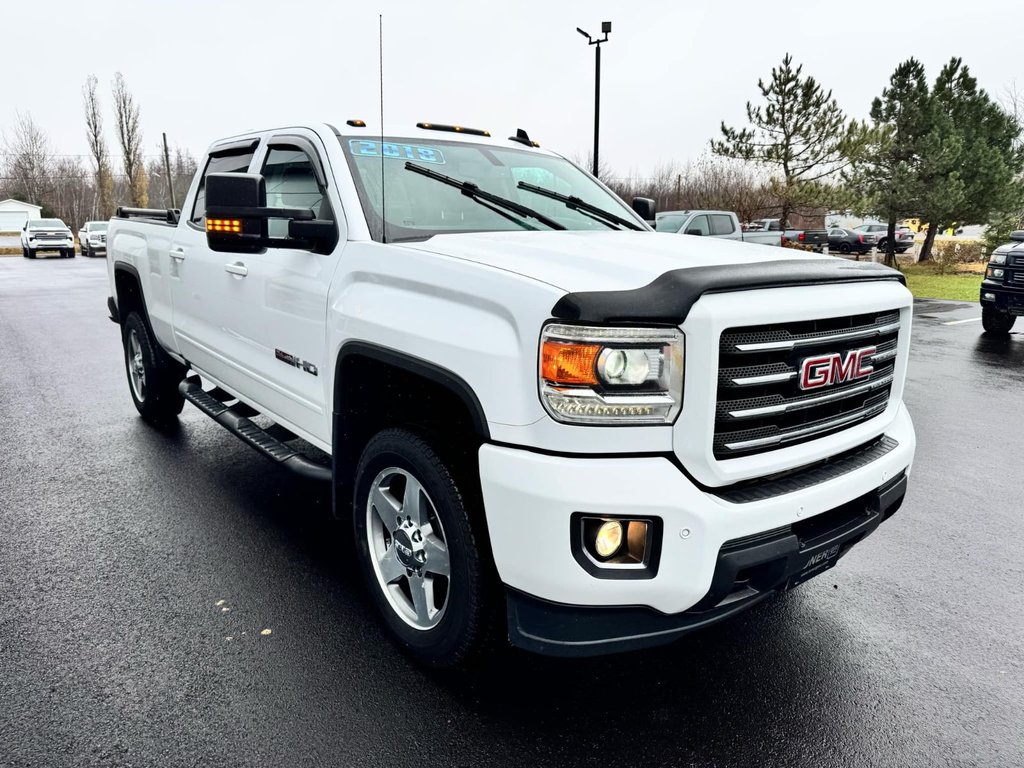 2018  Sierra 2500HD SLT in Tracadie-Sheila, New Brunswick - 4 - w1024h768px