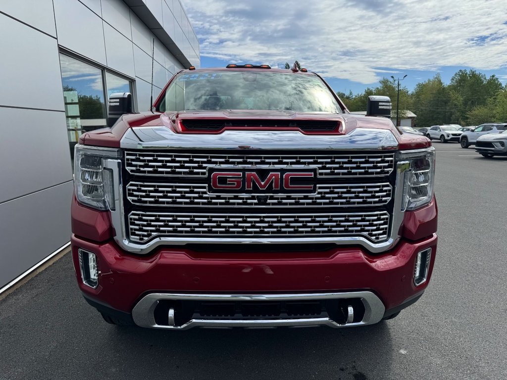 GMC Sierra 2500HD Denali 2021 à Tracadie-Sheila, Nouveau-Brunswick - 2 - w1024h768px
